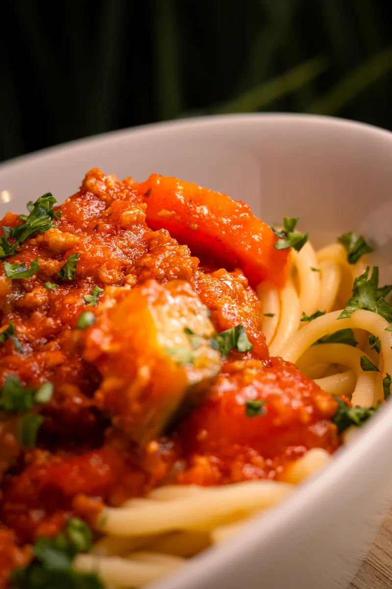 Pâtes à la sauce tomate maison